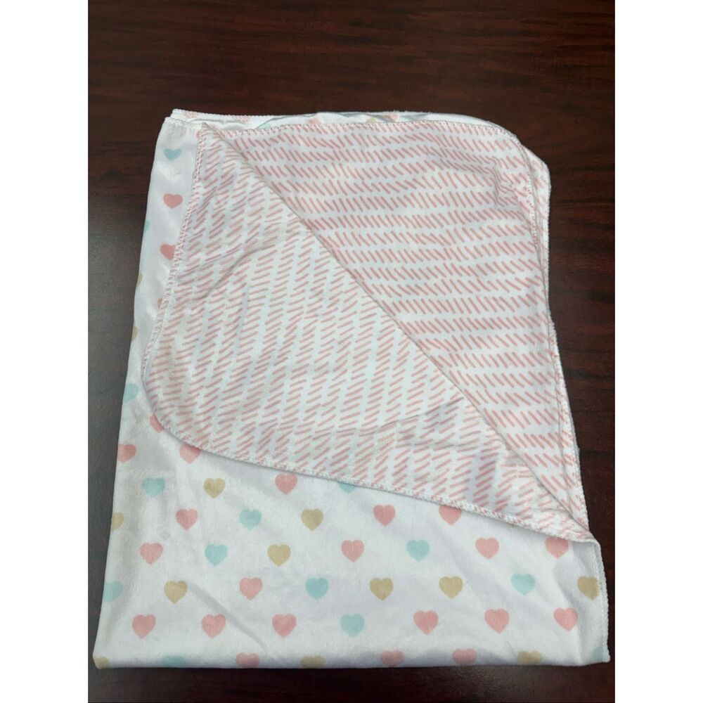 Sweet Love Children’s White Heart Print Blanket 30.5x39